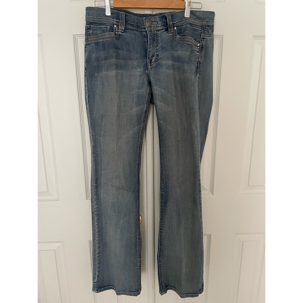 White House Black Market light wash jeans